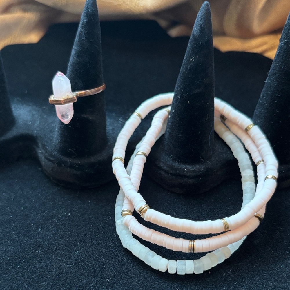 Vintage‎ Pink and Gold Ring & Bracelet Set